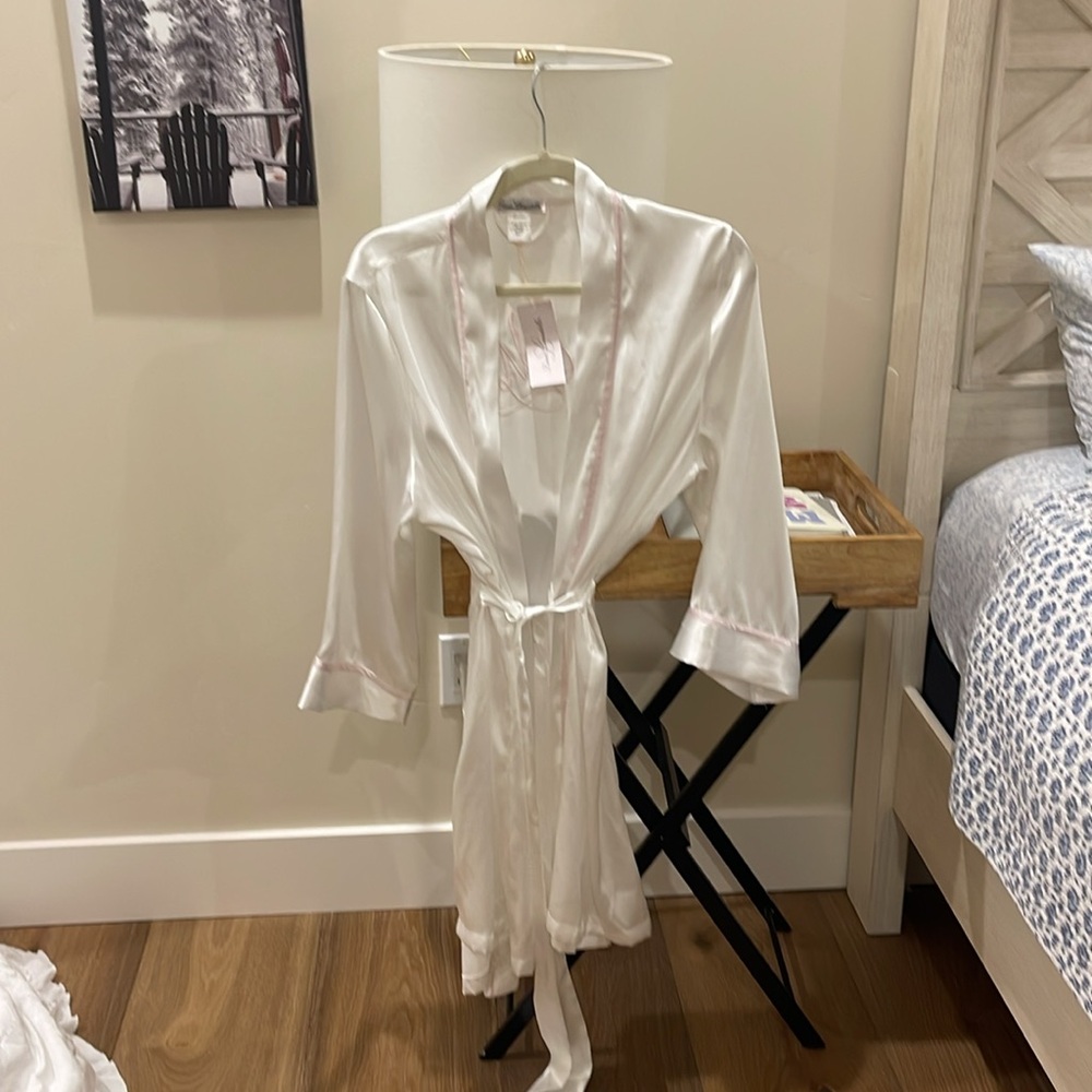 Bride Robe - brand new - Picture 3 of 4